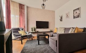 Apartamentos AD